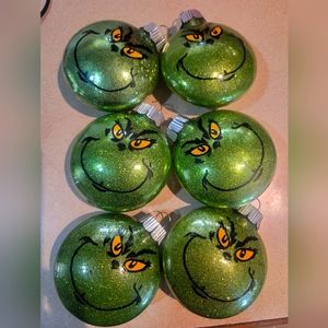 Custom grinches 3x3 plastic ornaments